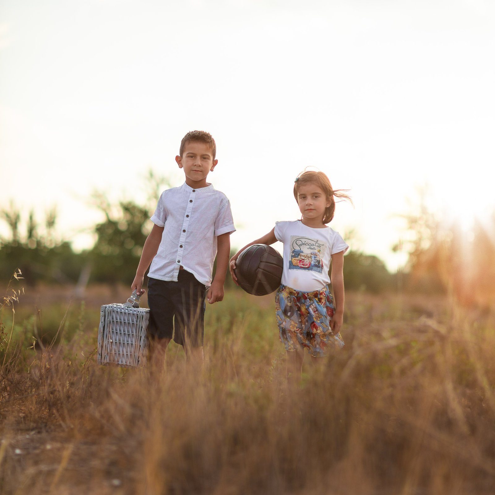 fotos de hermanos en los campos de Caudete