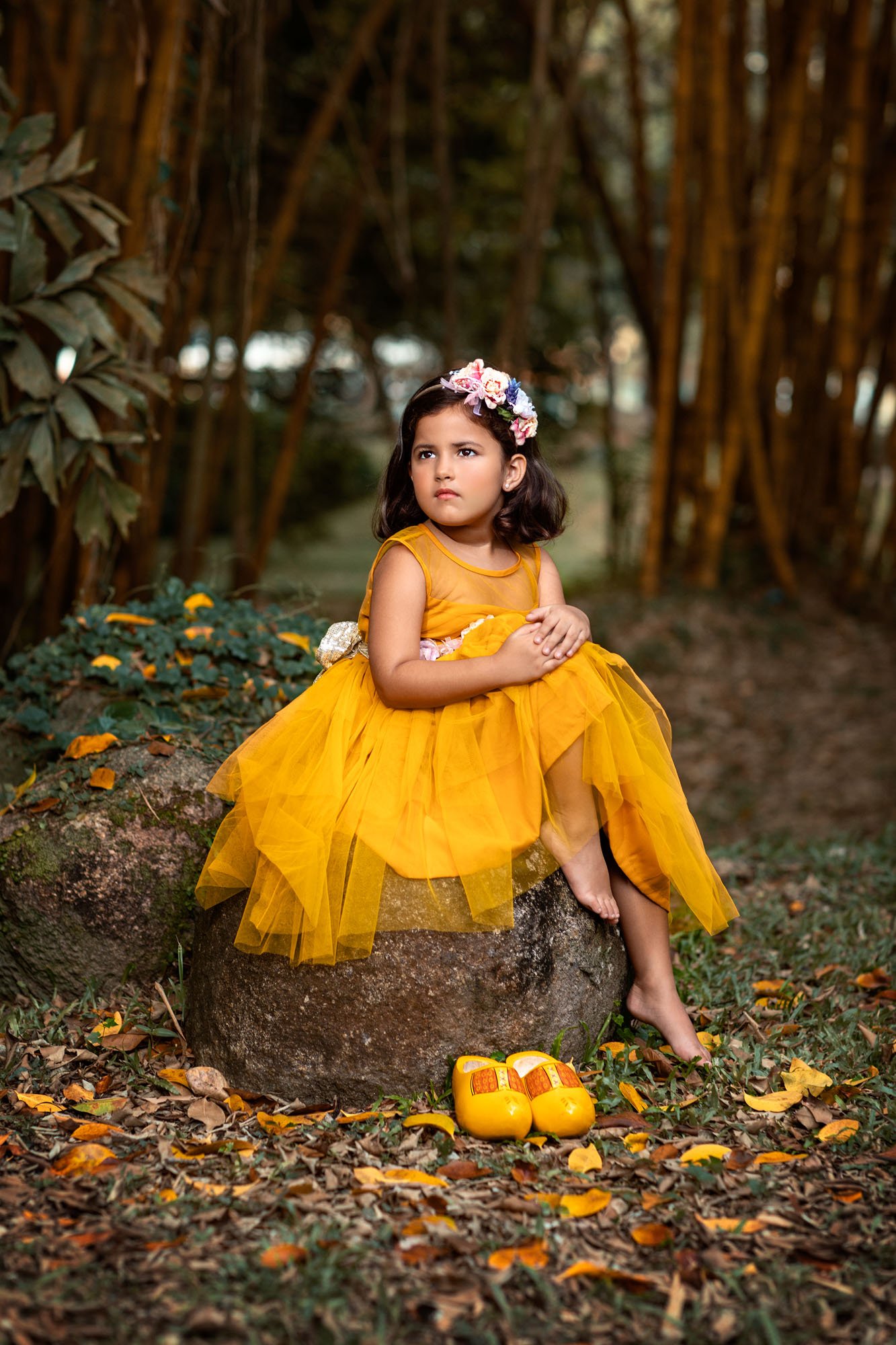 fotos de pequeñas princesas en tonos amarillos